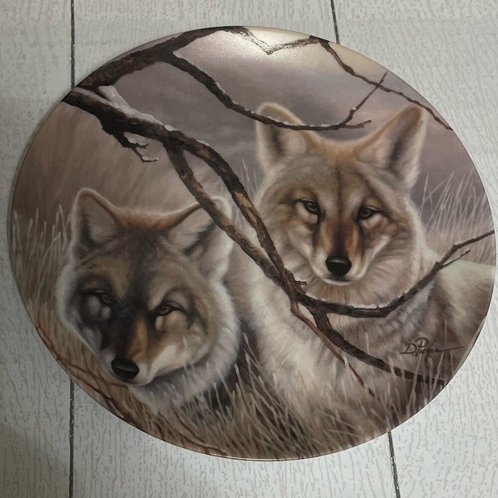 Bradford Exchange Eyes of Silence Coyote Plate COA